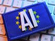 Simbol veštačke inteligencije AI na zastavi Evropske unije.