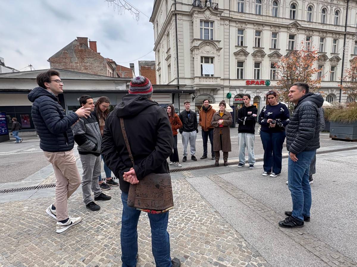 Erasmus plus šetnja.jpg