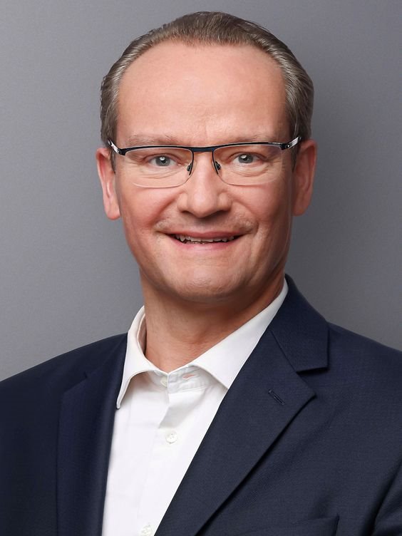 krichbaum_gunther_gross.jpg