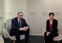 Aleksandar Vucic Marta Kos.jpg