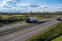 kamioni prolaze auto-putem u Srbiji