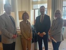 Vuk Velebit  na samitu u Trstu