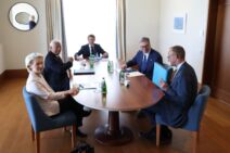 Ursula fon der Lajen, Antonio Košta, Emanule Makron, Aleksandar Vučić i Fridrih Merc