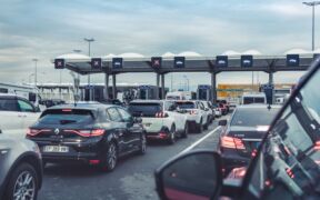 automobili čekaju na granici Francuske i Velike Britanije