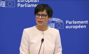 Komesarka za proširenje Marta Kos na konferenciji za novinare o novim politikama o proširenju EU