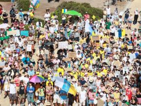 Protest protiv prekomernog turizma na Kanrskim ostrvima