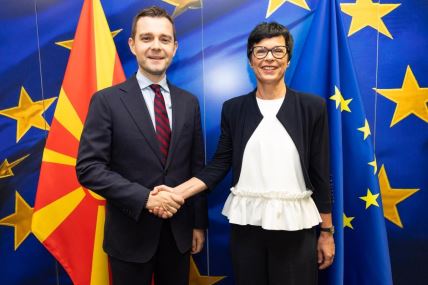 Marta Kos i Timčo Mucunski