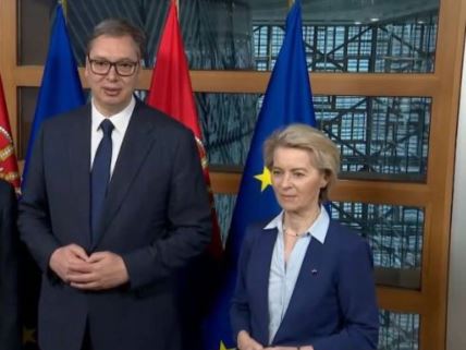 Ursula fon der Lajen Aleksandar Vucic.jpg