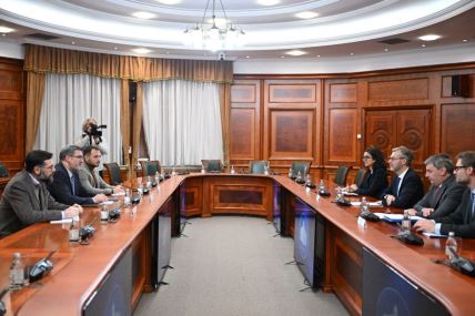 Predstavnici Ministarstva za evropske integracije potpisuju Sporazum sa EU