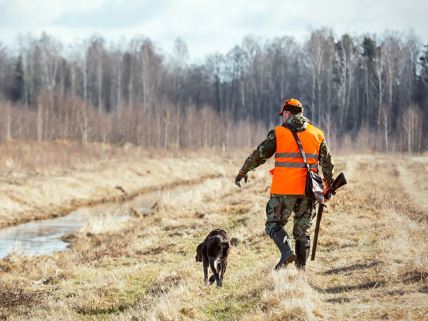 Lovac sa psom