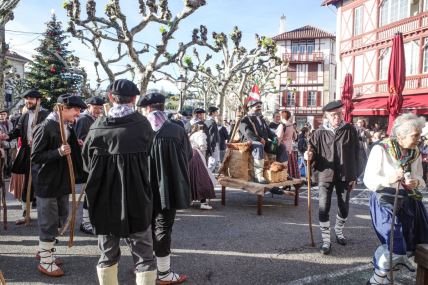 Olincero - Deda Mraz Baskije