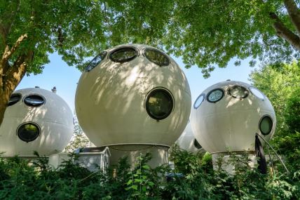 okrugle kuće su primer eksperimentalne gradnje u Holandiji