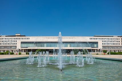 Fontana ispred zgrade Palta Srbija na Novom Beogradu