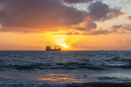 brod plovi Lamanšom