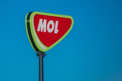 MOL