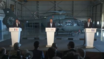 Emanuel Makron, Kirijakos Micotakis, Nikos Hristodulides na sastanku u Pafosu na Kipru