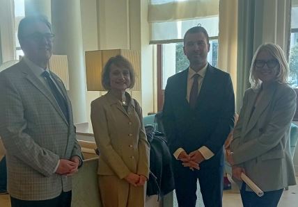 Vuk Velebit  na samitu u Trstu