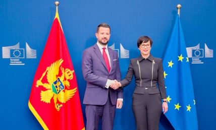 Marta Kos Jakov Milatović.jpg