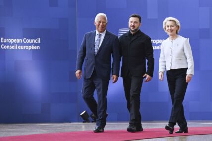 Antonio Košta, Vladimir Zelenski, Ursula fon der Lajen