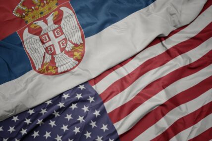 Srpska i američka zastava