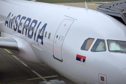 Avion Er Srbija_2716627719.jpg