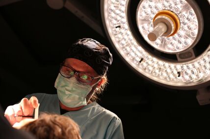 Fluorescentno navođena operacija
