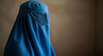 Burka_2591886075.jpg