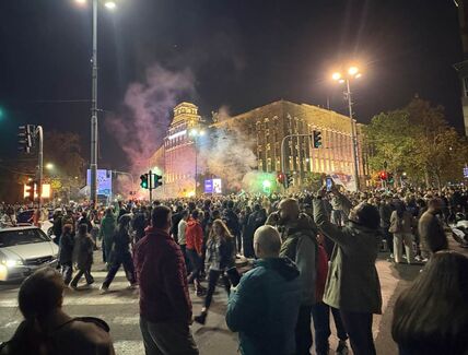 Slavlje građana u centru Beograda nakon proglašenja rezultata izbora