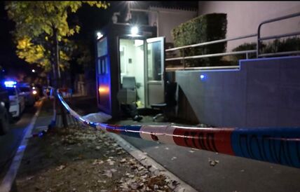 policija ispred izraelske ambasade u Beogradu nakon terorističkog napada