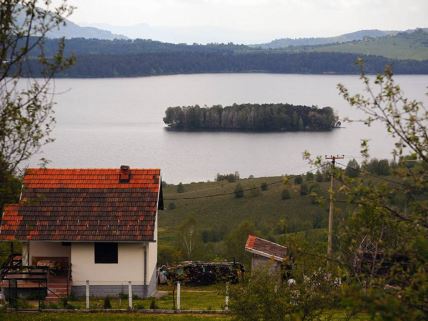 vlasinsko jezero