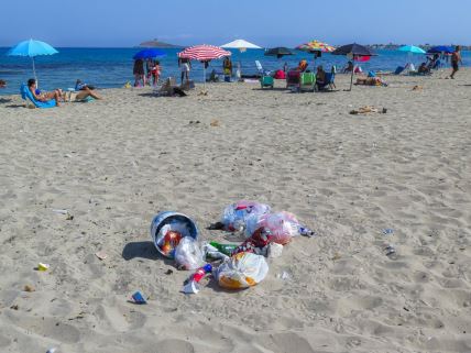 Otpad na plaži