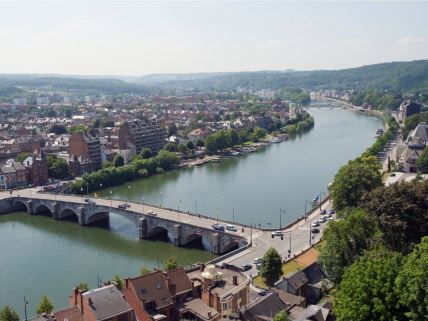 Pogled iz vazduha na belgijski grad Namur