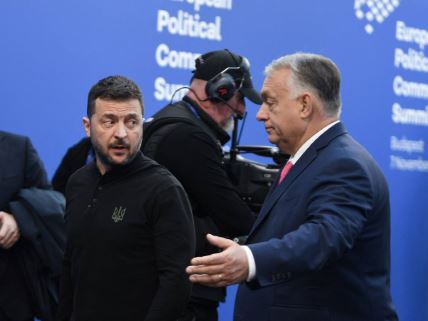 Ukrajinski premijer Vladimir Zelenski i mađarski premijer Viktor Orban na samitu evropskih lidera u Budimpešti