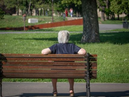 Penzionerka na klupi