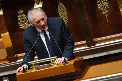 Francuski premijer Fransoa Bajru se obraća poslanicima