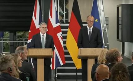 2025-07-18 09_47_38-Keir Starmer and Friedrich Merz sign new treaty _ Full news conference - YouTube.jpg