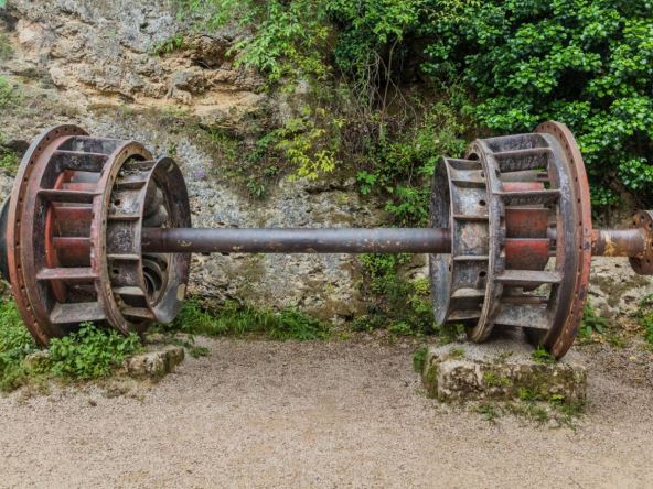 Stara turbina hidroelektrane Jaruga