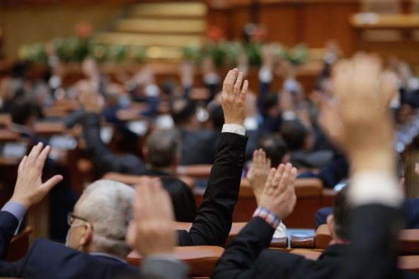 Rumunija, parlament