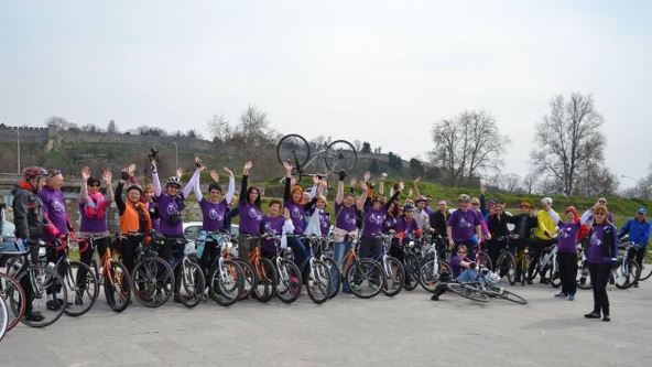 Daj pedalu raku