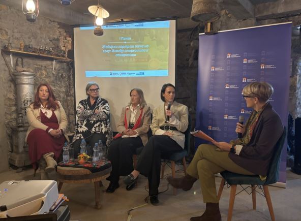 Novinarka Jelena Aleksić na panelu Medisjki portret žena na selu
