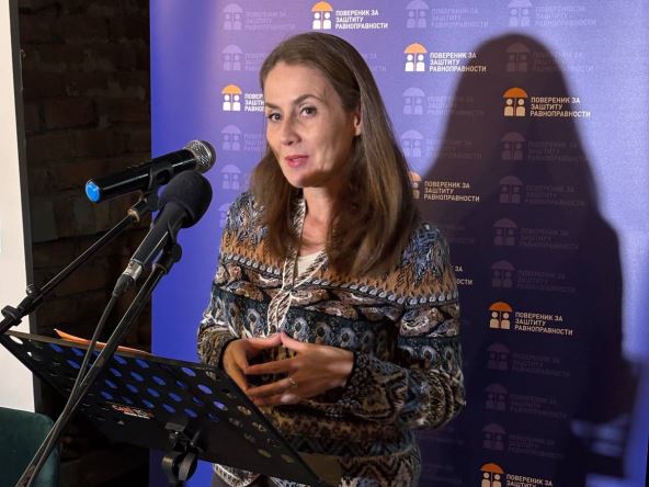 Brankica Janković ispred Povereništva za zaštitu ravnopravnosti