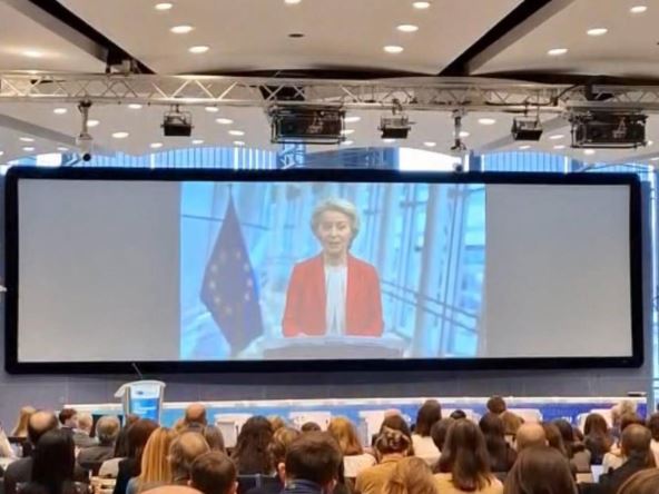 Ursula fon der Lajen