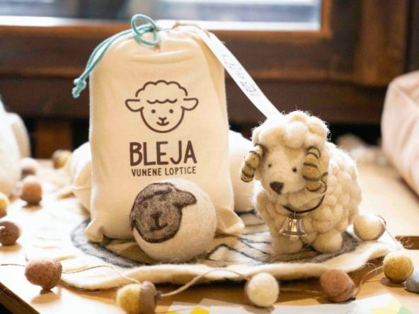 Bleja vunene loptice UNDP.jpg