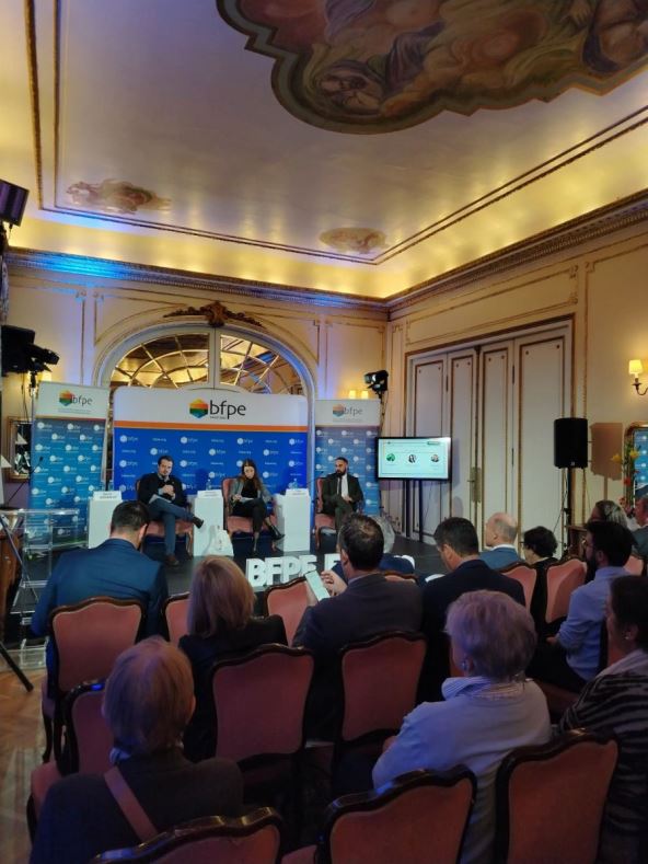 panel-bfpe.jpg