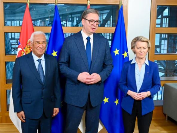 Antonio Kosta, Aleksandar Vucic, Ursula fon der Lajen.jpg