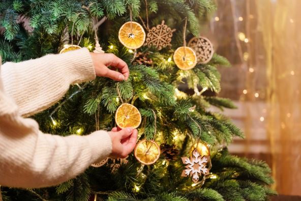 Održiva dekoracija za jelku_2552048621.jpg