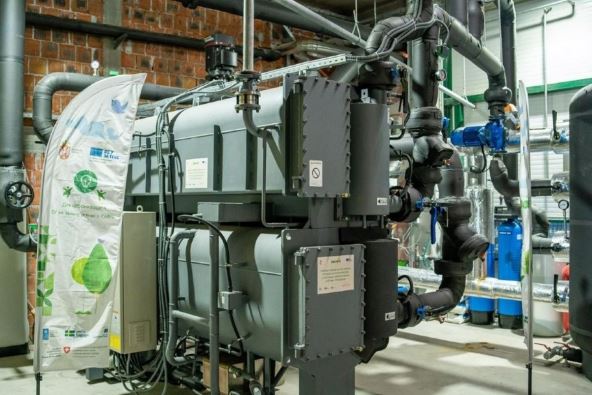 Oprema za pretvaranje otpadne toplotnu energiju u rashladnu u Papir Printu