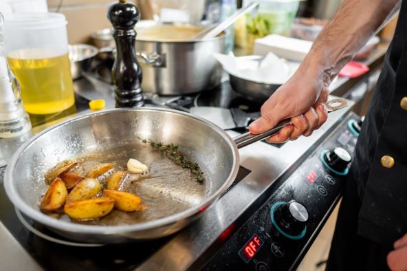 Večne hemikalije tiganj