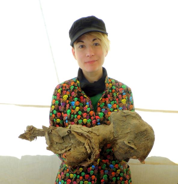 Nataša i mumija.jpg