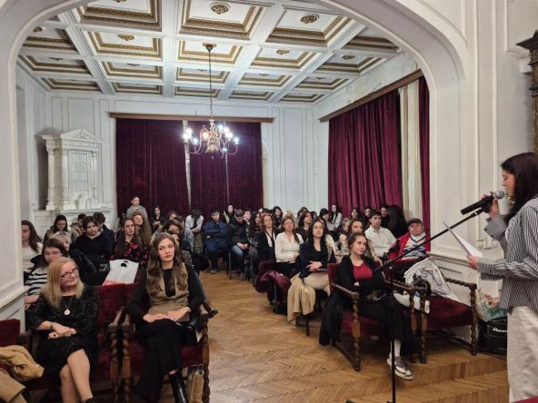 Mladi pesnici i pisci u Beogradu poslali snažnu poruku - Mladi ne odlaze